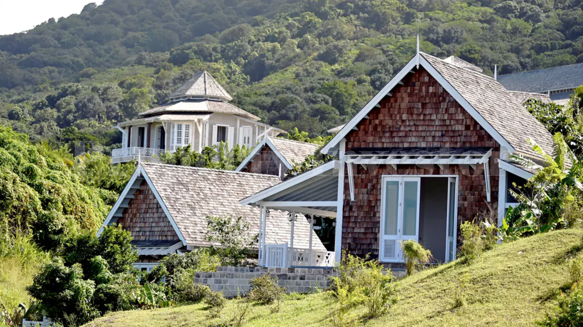 Private 1 Bedroom Luxury Resort Cottage with Panoramic Mountain& Sea Views for Sale in St. Kitts