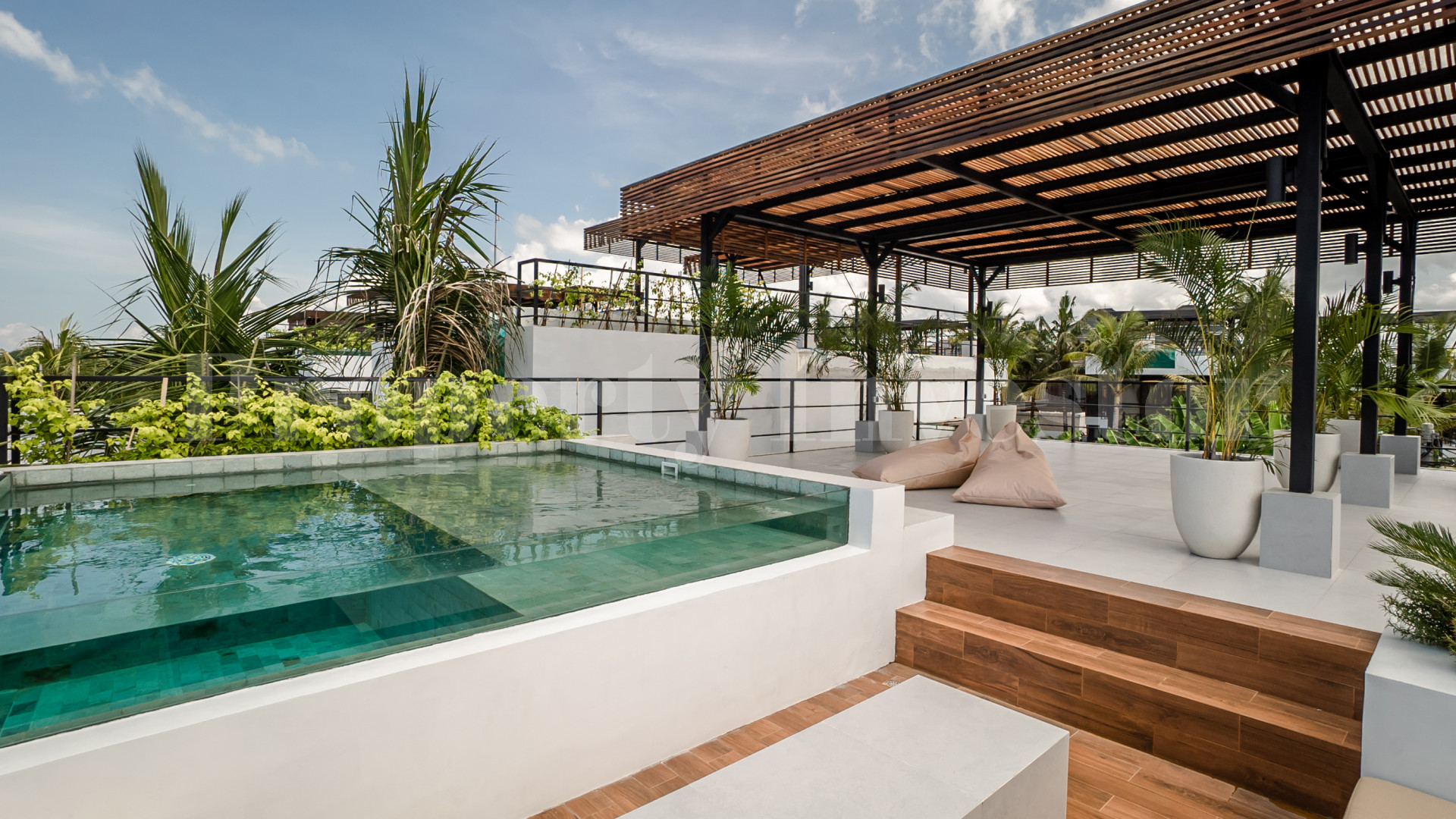 Modern 2 Bedroom Tropical Paradise Oceachfront Villa for Sale in Canggu-Pererenan, Bali