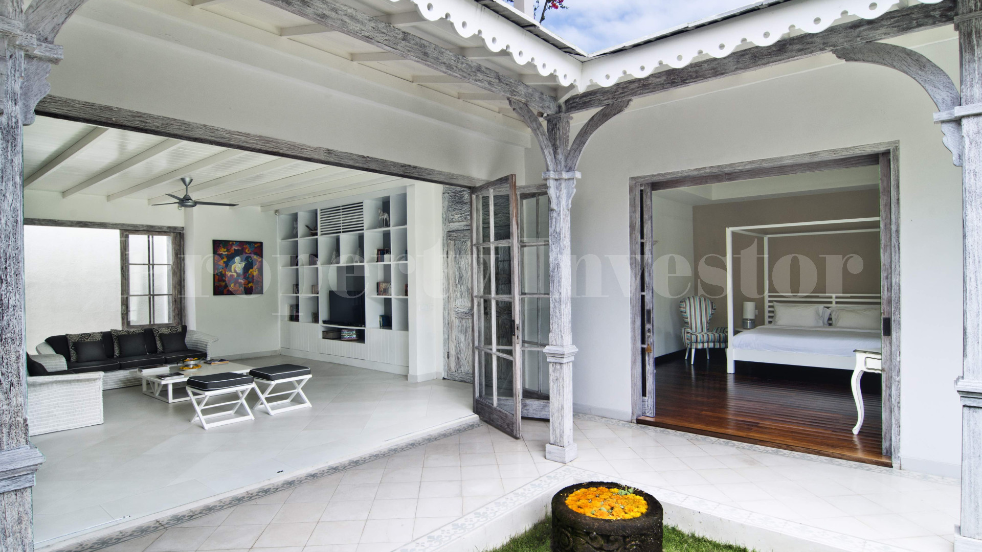 Элегантная вилла на 3 спальни в колониальном стиле на Бату Белиг Семиньяк, Бали