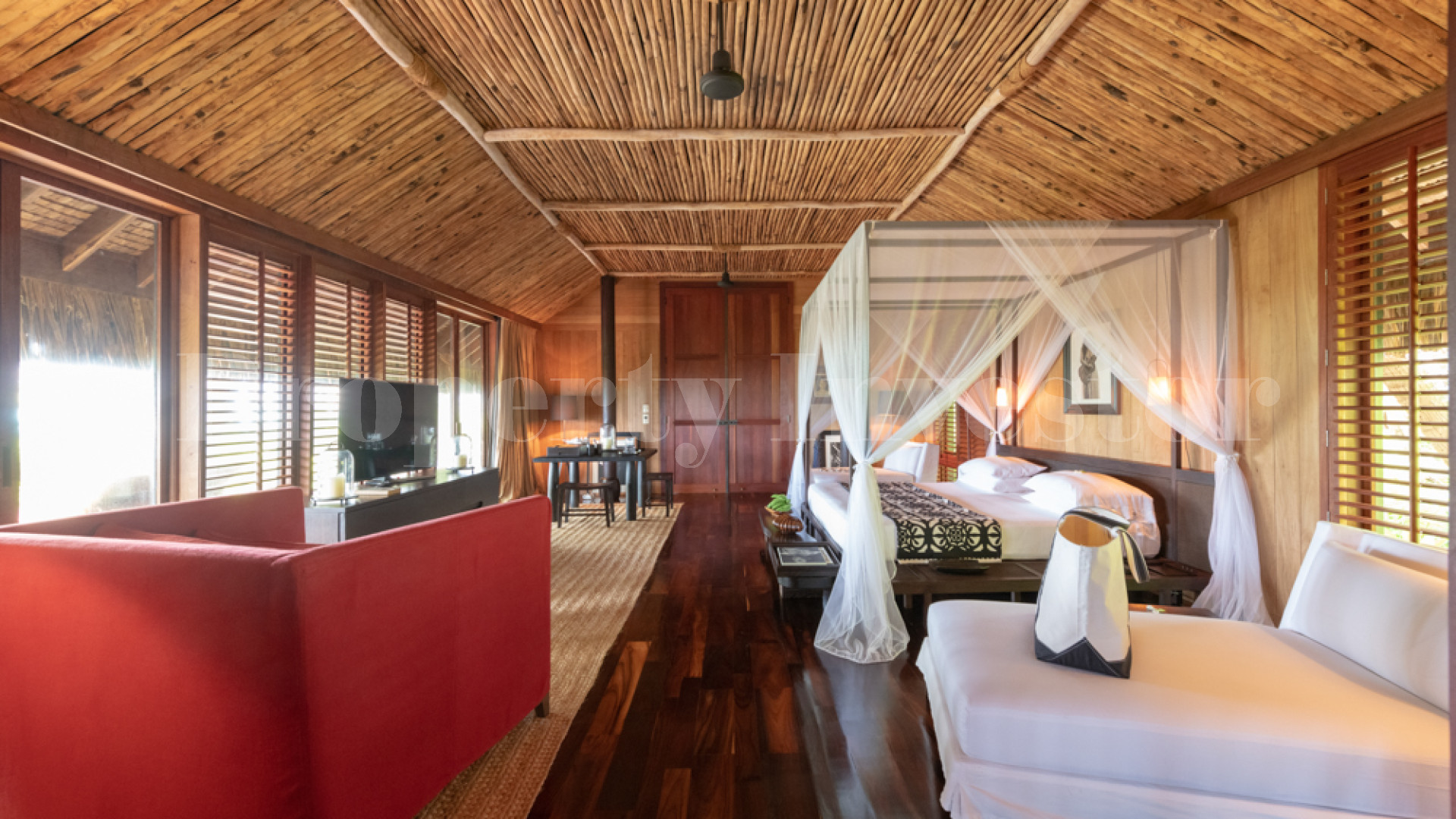 Очень эксклюзивная частная резиденция на острове на Бора Бора
