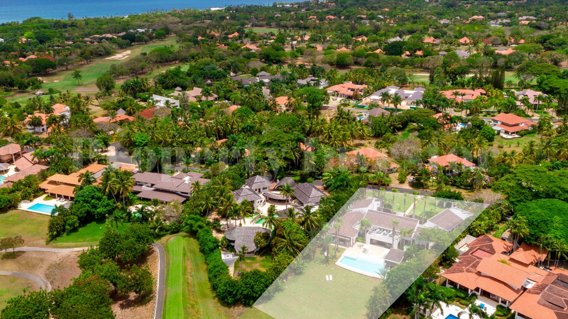 Modern 4 Bedroom Luxury Golf Villa for Sale in La Romana, Dominican Republic