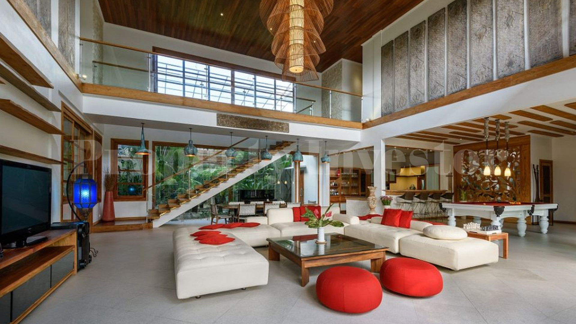 Prestigious 4 Bedroom Luxury Designer Villa for Sale in Umalas, Bali