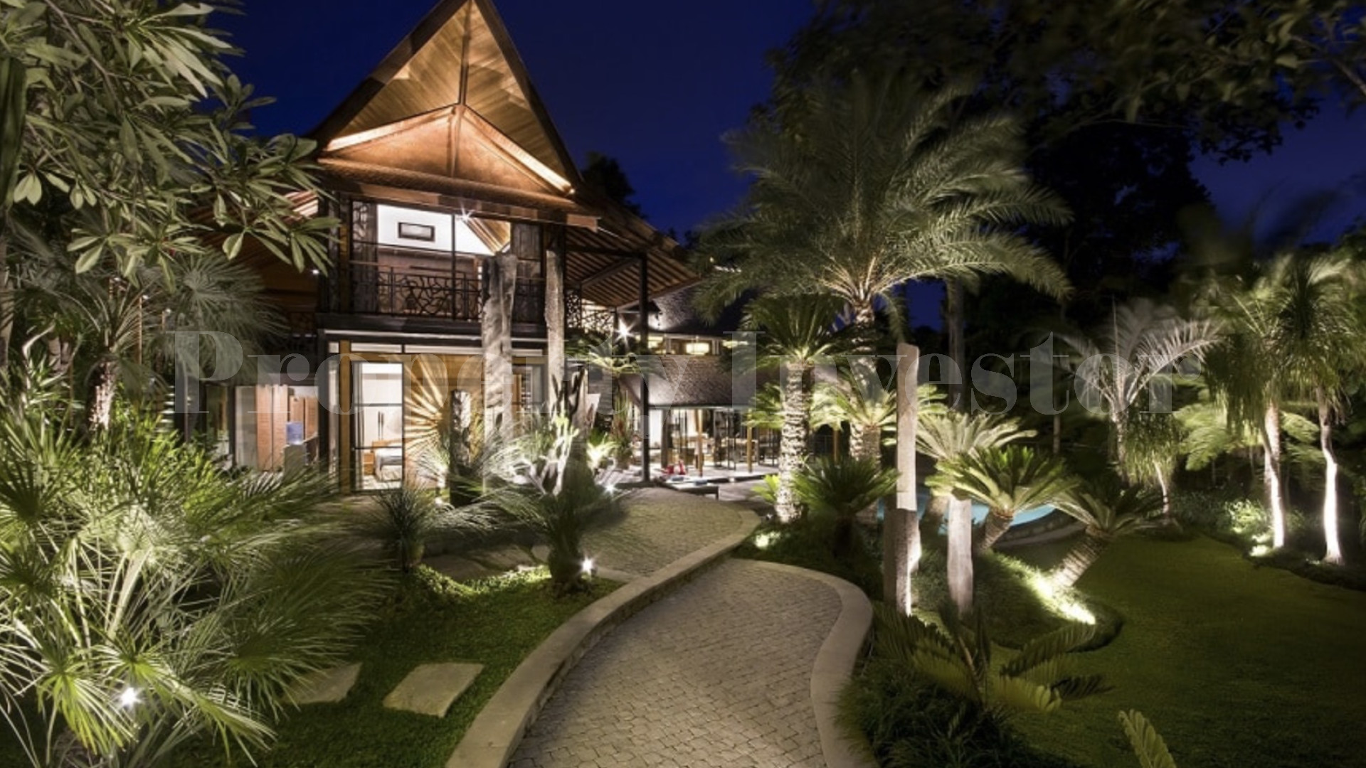 Exquisite 5 Bedroom Luxury Estate with 3 Uniquely Designed Villas & Manicured Gardens for Sale in Pererenan, Bali