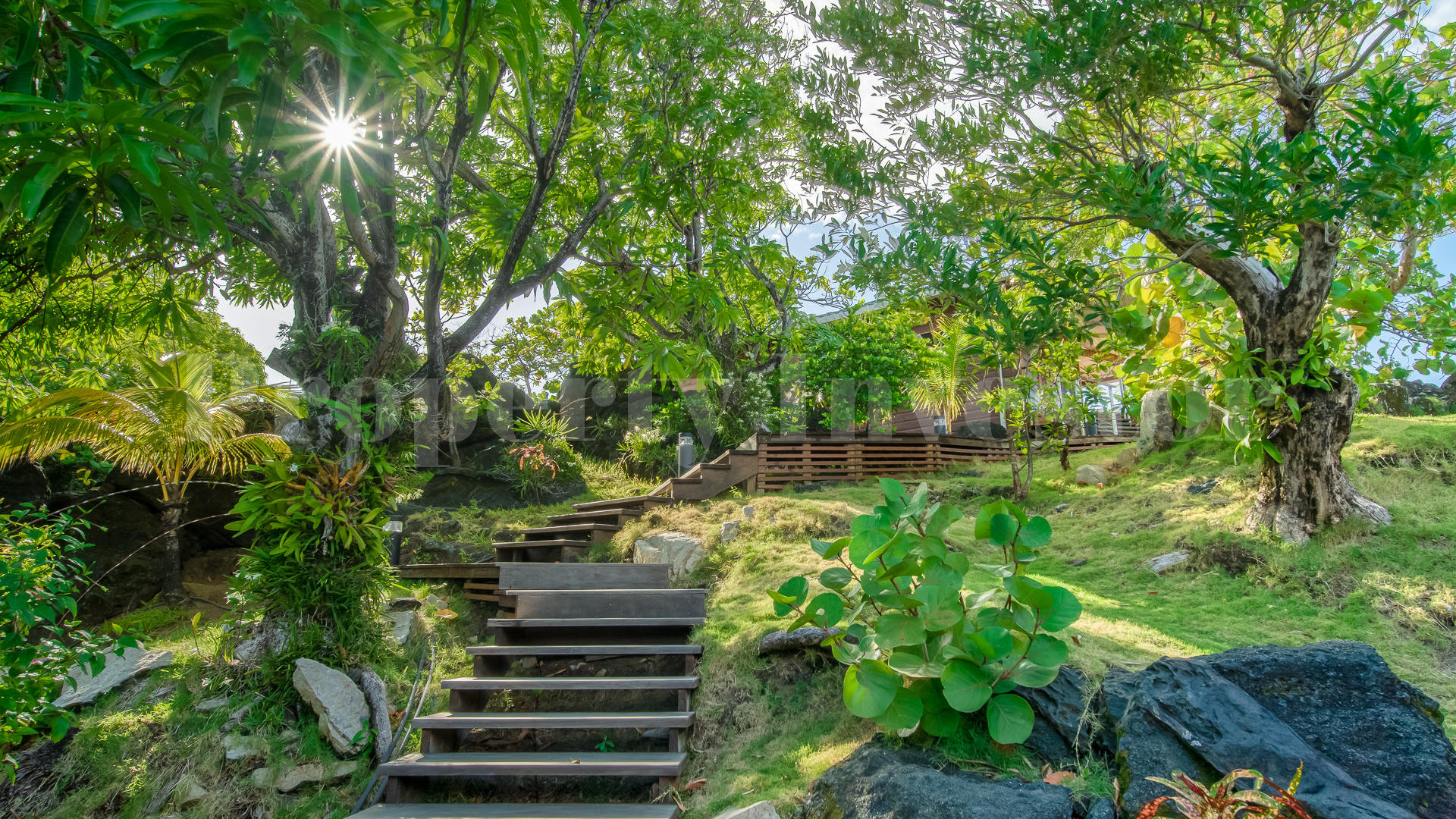 Fabulous 4 Bedroom Private Island Residence for Sale in Guanaja, Honduras
