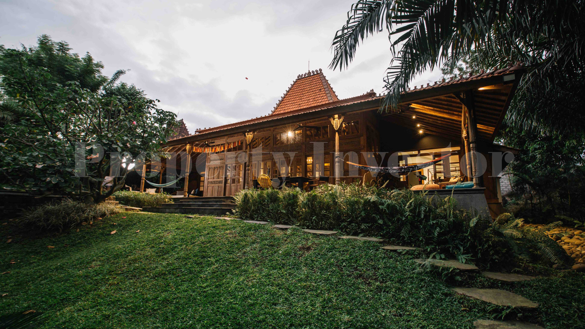 Stunning 3 Bedroom Luxury Joglo Villa With Traditional Javanese Flare For Sale In Pererenan