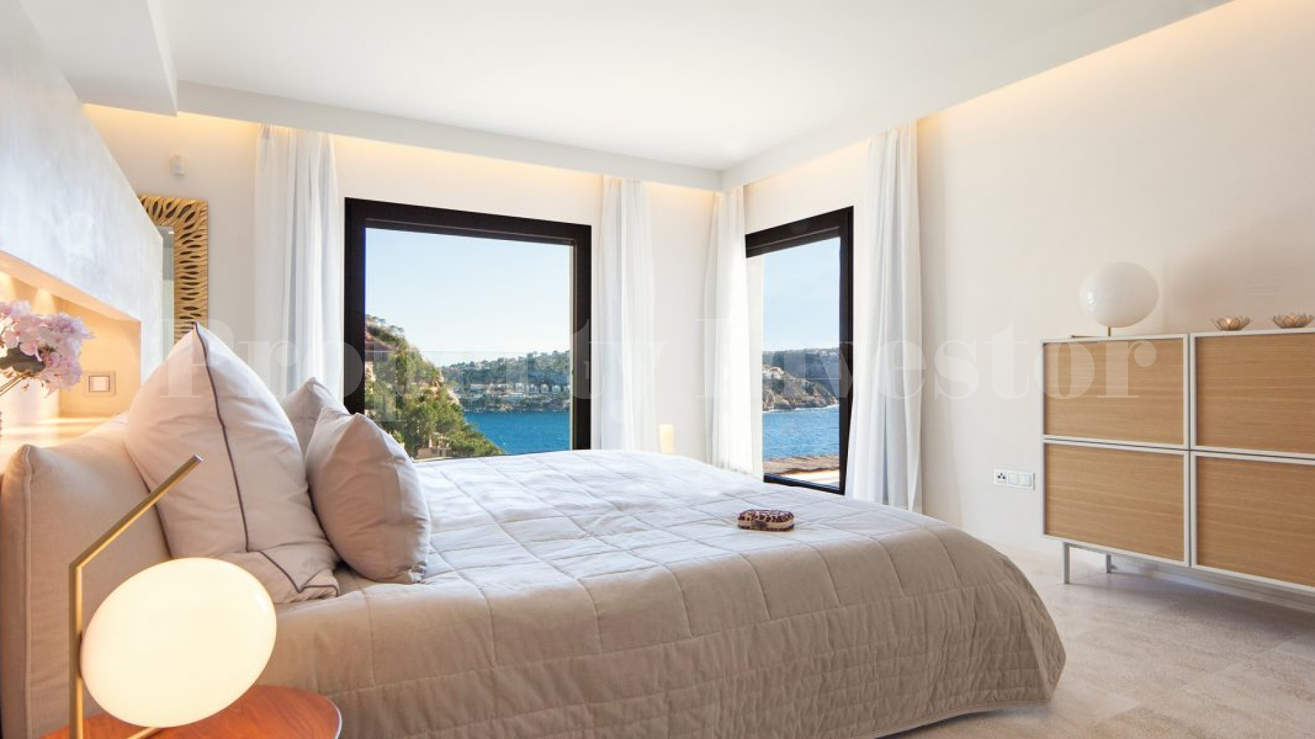 Modern 4 Bedroom Sea View Villa in Port Andratx