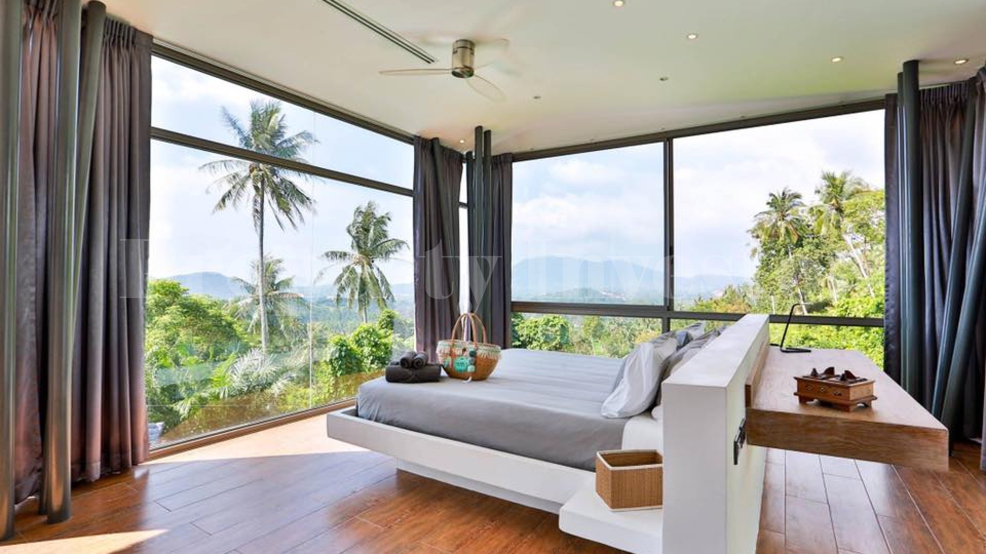 Ultra Modern 3 Bedroom Tropical Luxury Villa in Hua Thanon, Koh Samui