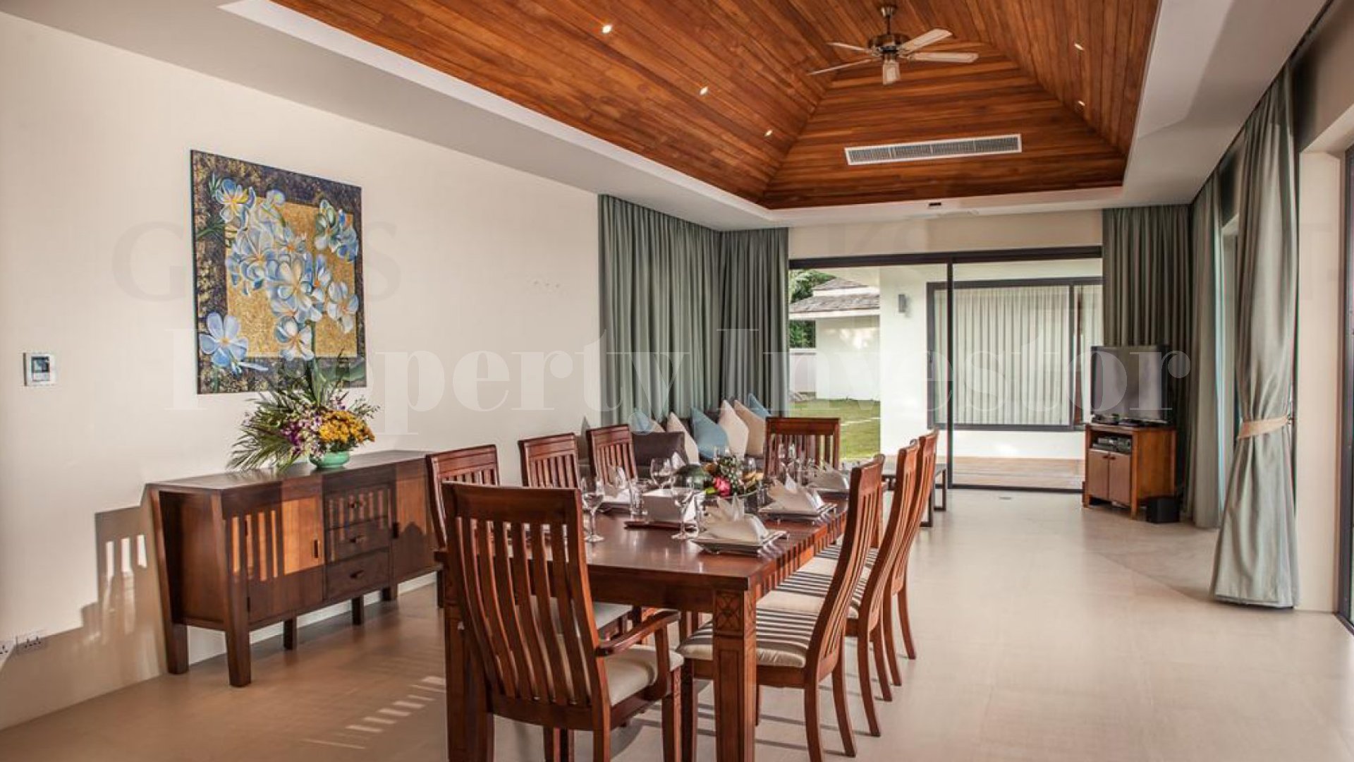 Stunning 4 Bedroom Modern Beachfront Villa with Private Beach Access for Sale in Koh Samui, Thailand