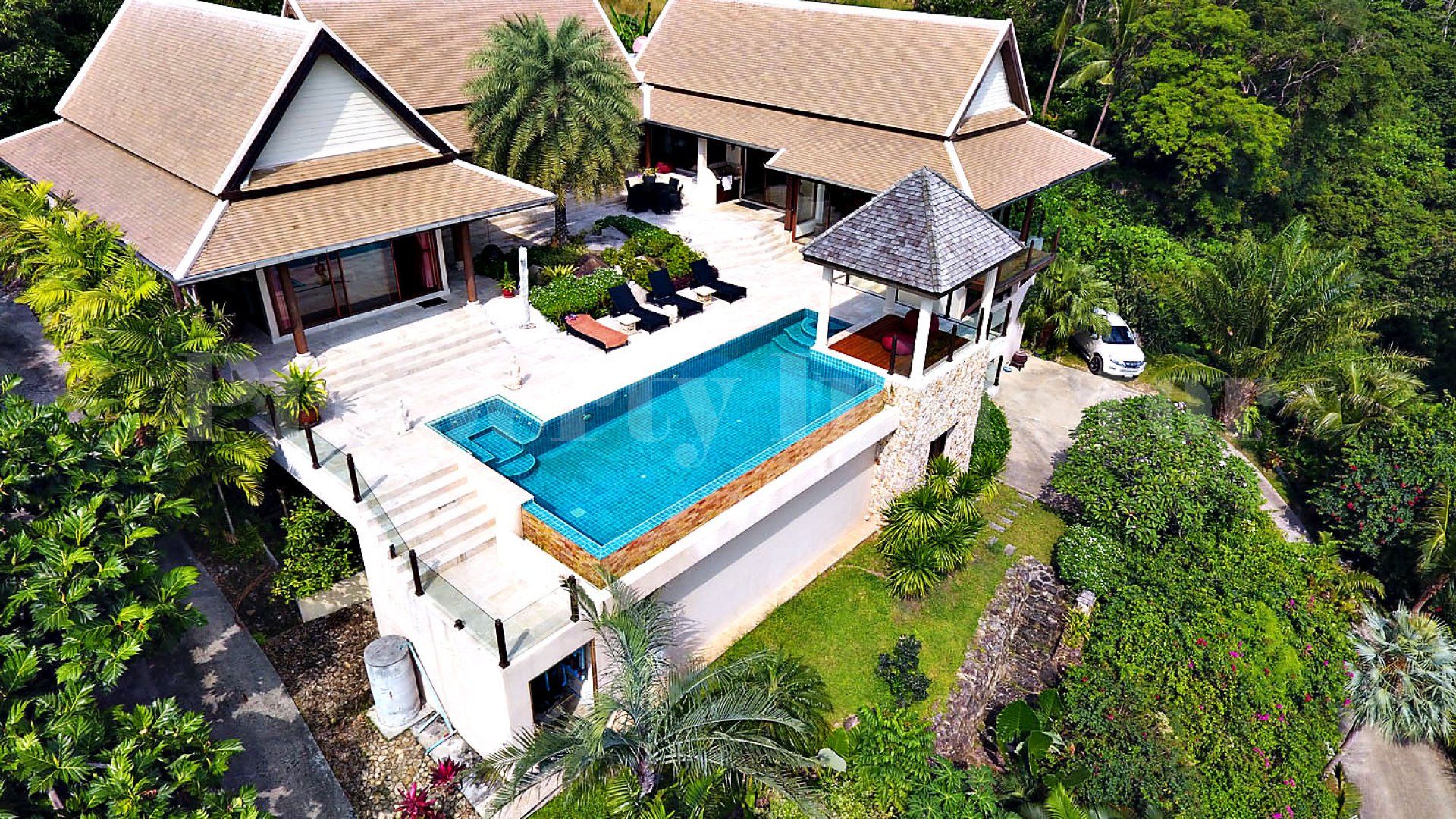 Hilltop seaview villa