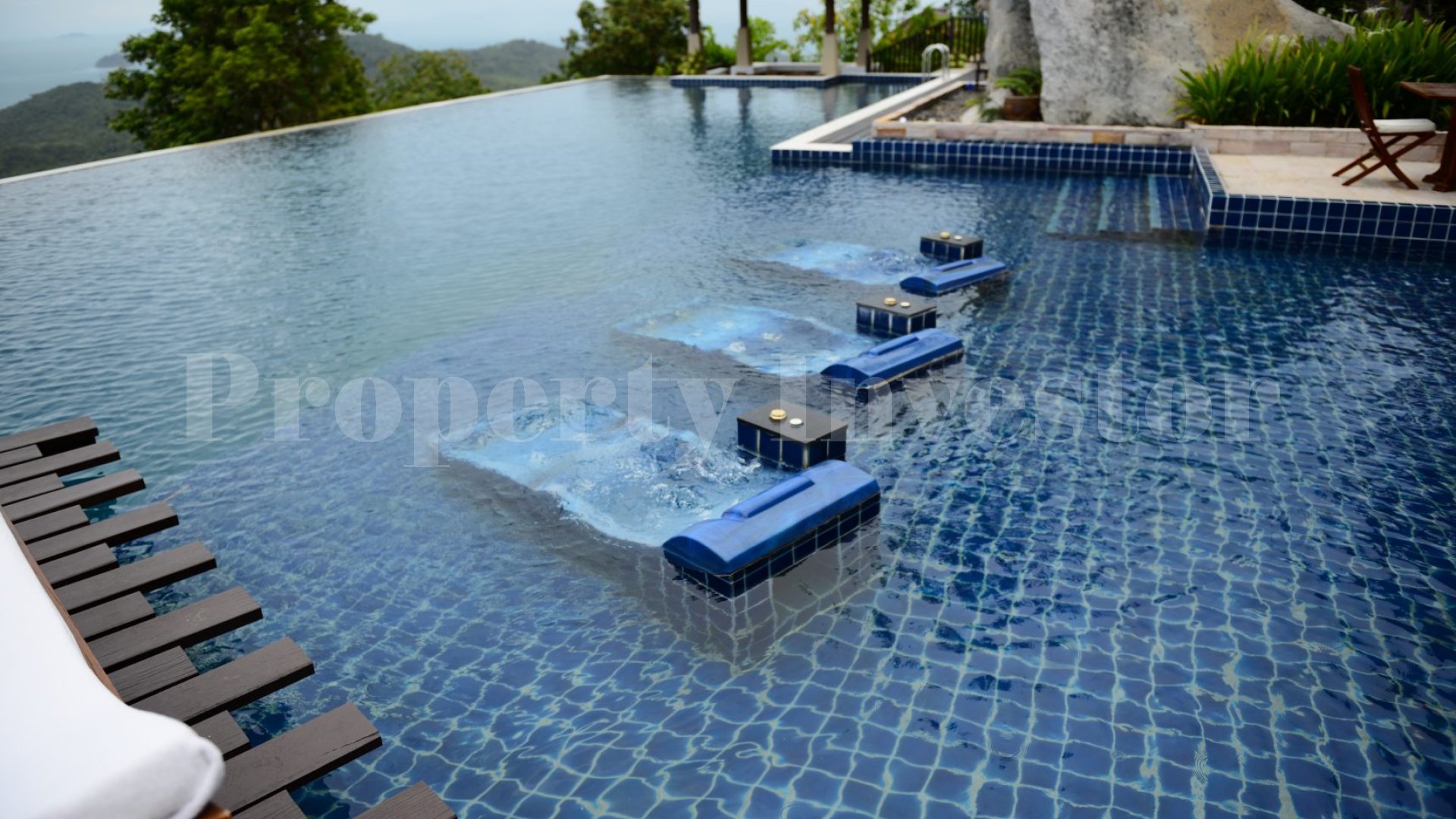 Stunning 6 Bedroom  Luxury Hillside Villa with Amazing Panoramic Views for Sale in Koh Samui, Thailand